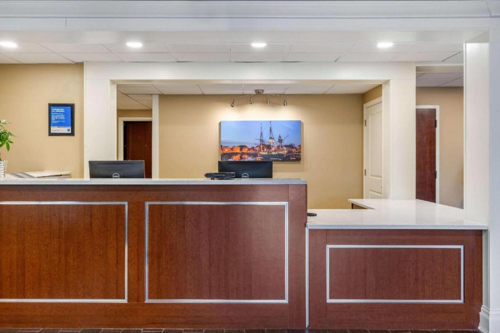 Comfort Inn Danvers - Boston North Shore Bagian luar foto